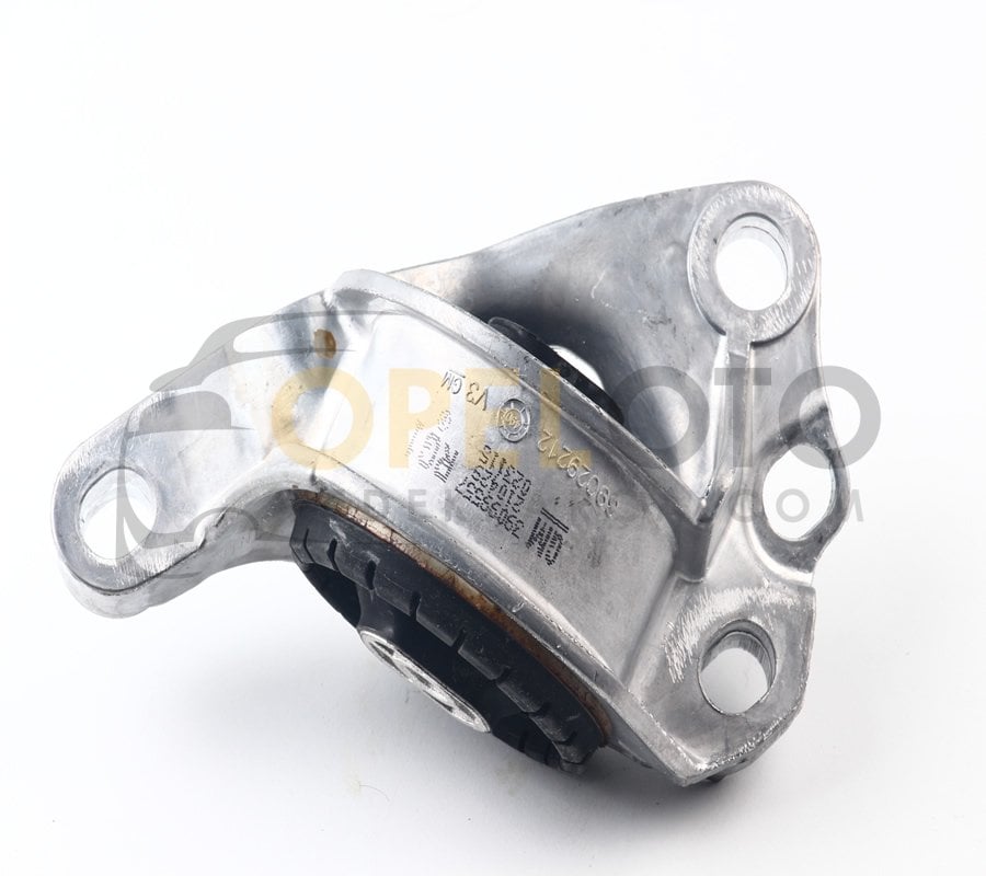 Opel Astra K Arka Dingil Bağlantı Ayağı Sağ GM