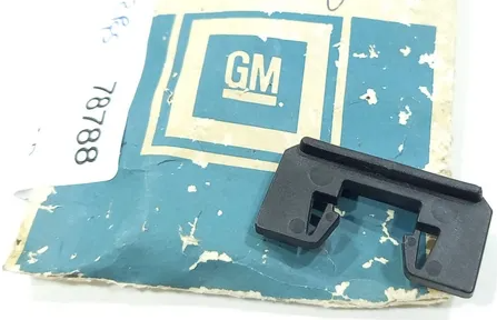 Opel Vectra A Tampon Kaplama Segmanı GM