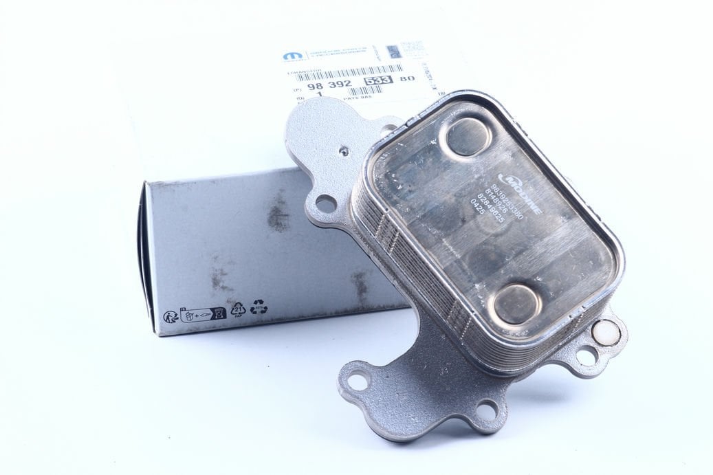 Opel Corsa F 1.2 Benzinli Yağ Soğutucusu Orjinal (9839253380)