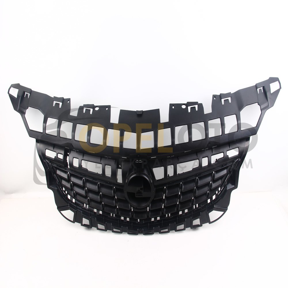 Opel Astra J Ön Panjur Alt Kısmı