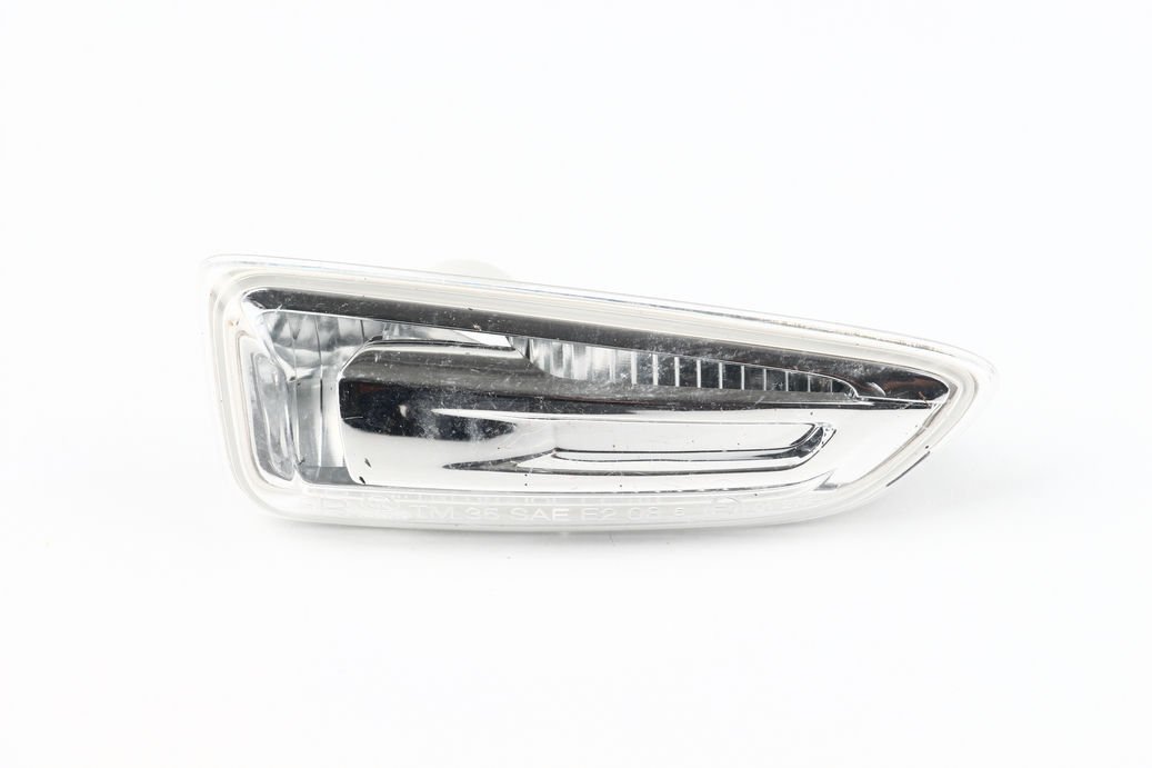 Opel Astra J Çamurluk Sinyali Ön Sağ Orjinal (YQ00011480)
