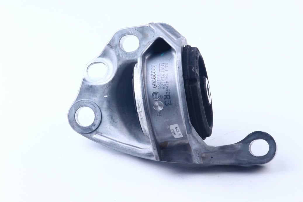 Opel Astra K Arka Dingil Bağlantı Ayağı Sağ GM 39041692