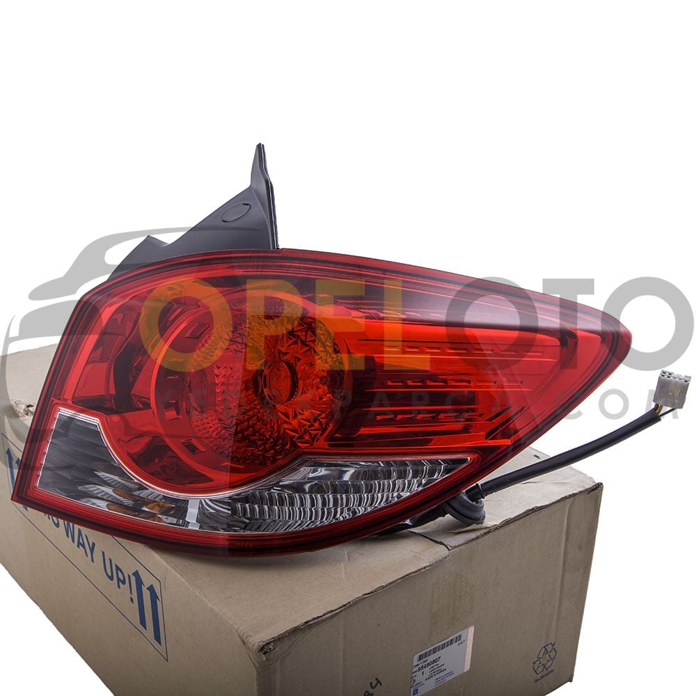 Chevrolet Cruze HB Sağ Stop Lambası GM